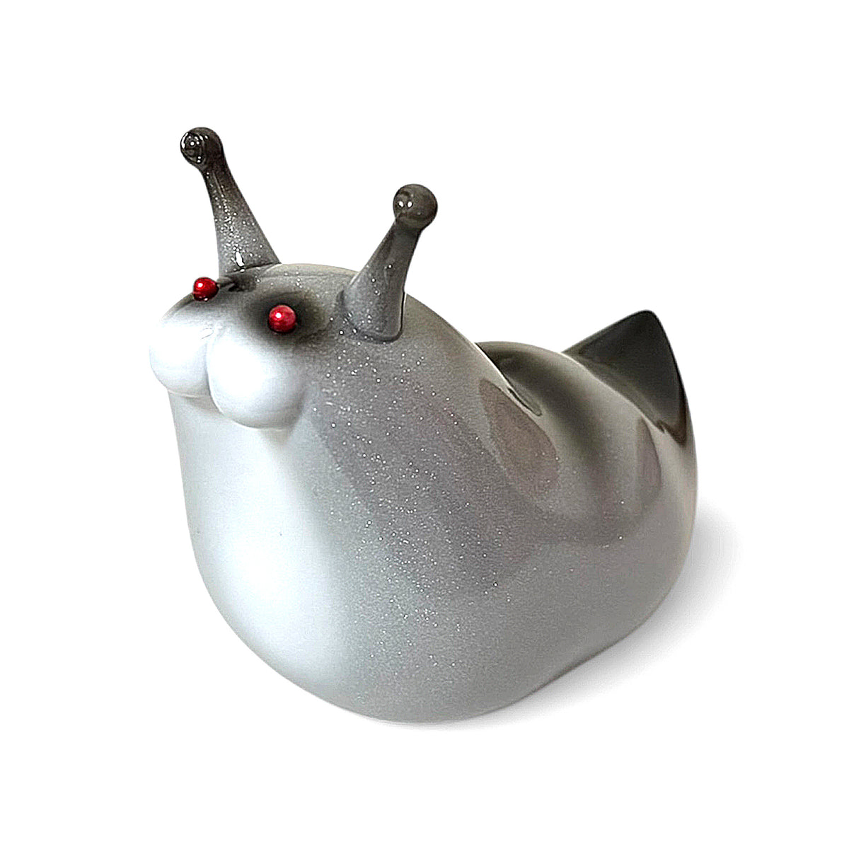[008] Cat-Like Thumper Slug (Silver Cat)